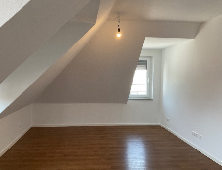 Ruhige und zentrale 3,5-Zimmer Wohnung mit großem Balkon! - Foto 3