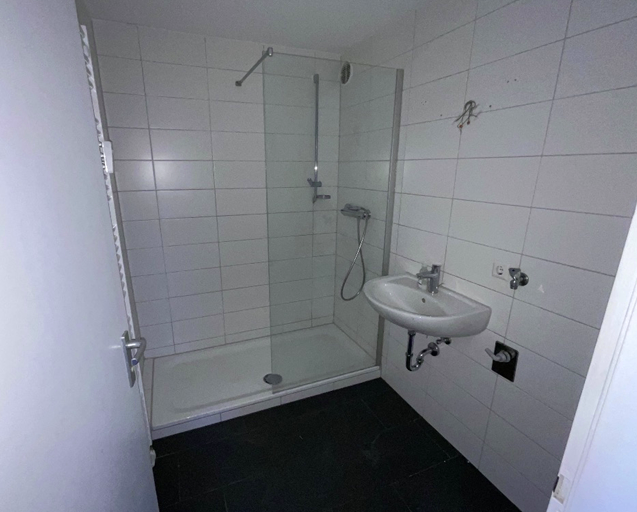 3-Zimmer-Wohnung mitten im Zentrum mit Stellplatz und großer Dachterrasse! - Photo 2