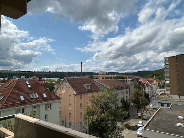 Großzügige 3-Zimmer Wohnung mit tollen Ausblick über Esslingen! - Photo 5