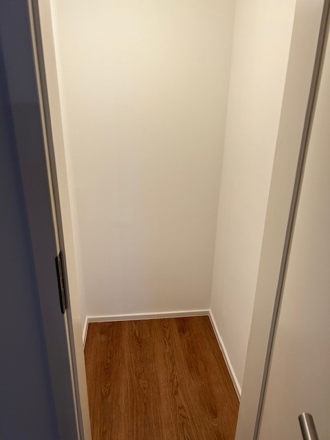 Stilvolles Wohnen: Moderne 2-Zimmer-Wohnung in der Weimarer Straße! - Photo 3