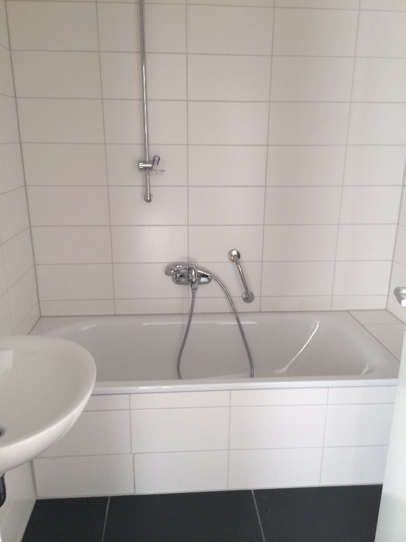 Wohngenuss auf dem Zollberg! 3 Zimmer mit Balkon - Photo 3