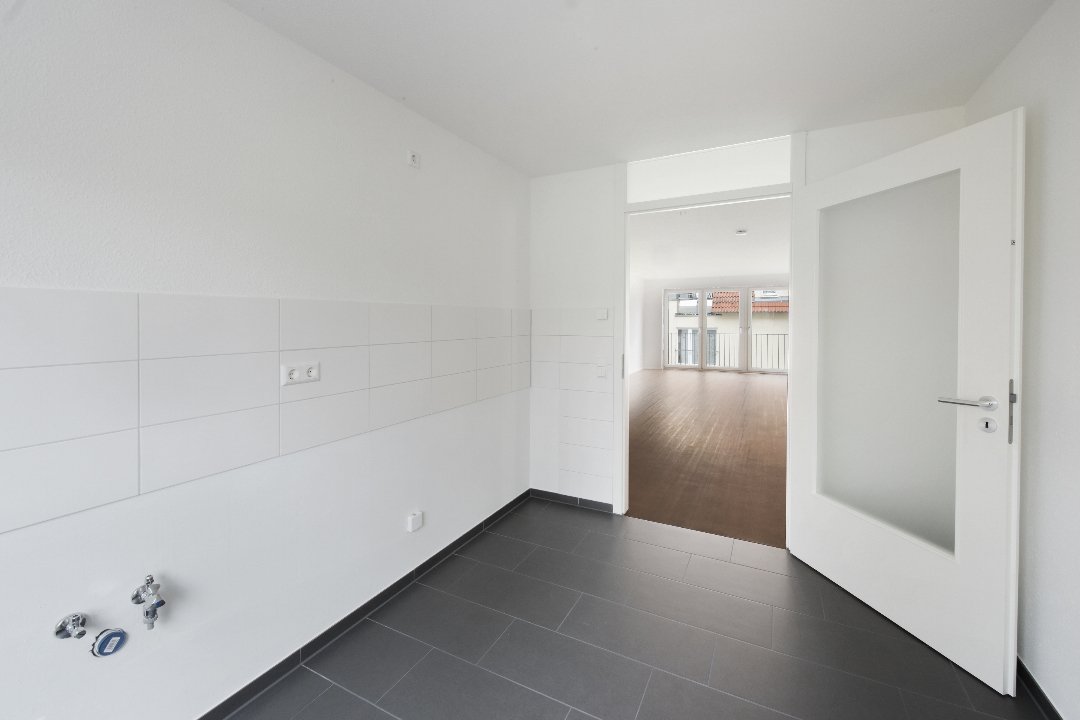 3-Zimmer Wohnung mit Balkon in Oberesslingen - Foto 1