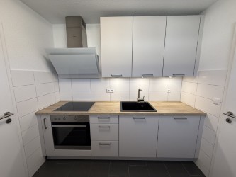 Geräumige 3-Zimmer-Wohnung mit Balkon in familienfreundlicher Lage! - Photo 1
