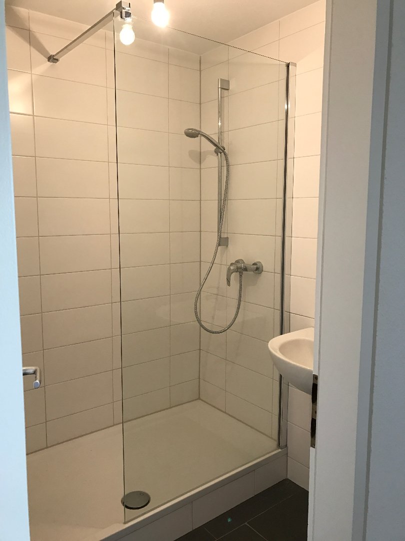 2-Zimmer Wohnung mit großer Dachterrasse und toller Aussicht am Zollberg!! - Photo 2