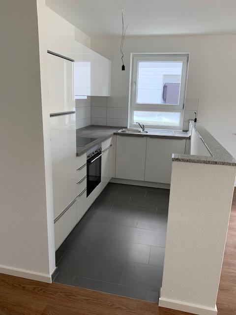Elegant und modern - Schöne 3-Zimmer Wohnung im Silcherhof - Photo 2