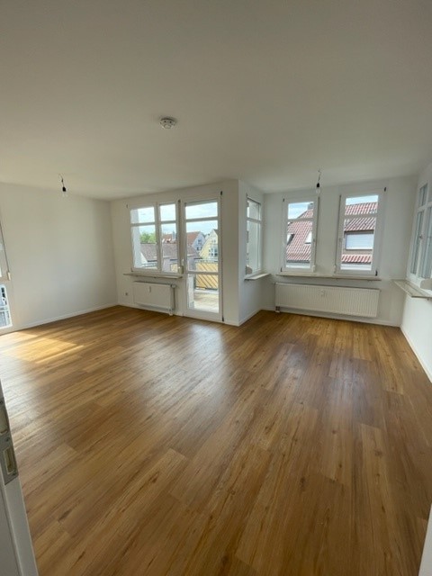 Helle & großzügige 3-Zimmer-Wohnung in Esslingen Hohenkreuz ! - Photo 1