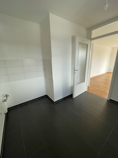 Helle & großzügige 3-Zimmer-Wohnung in Esslingen Hohenkreuz ! - Photo 2
