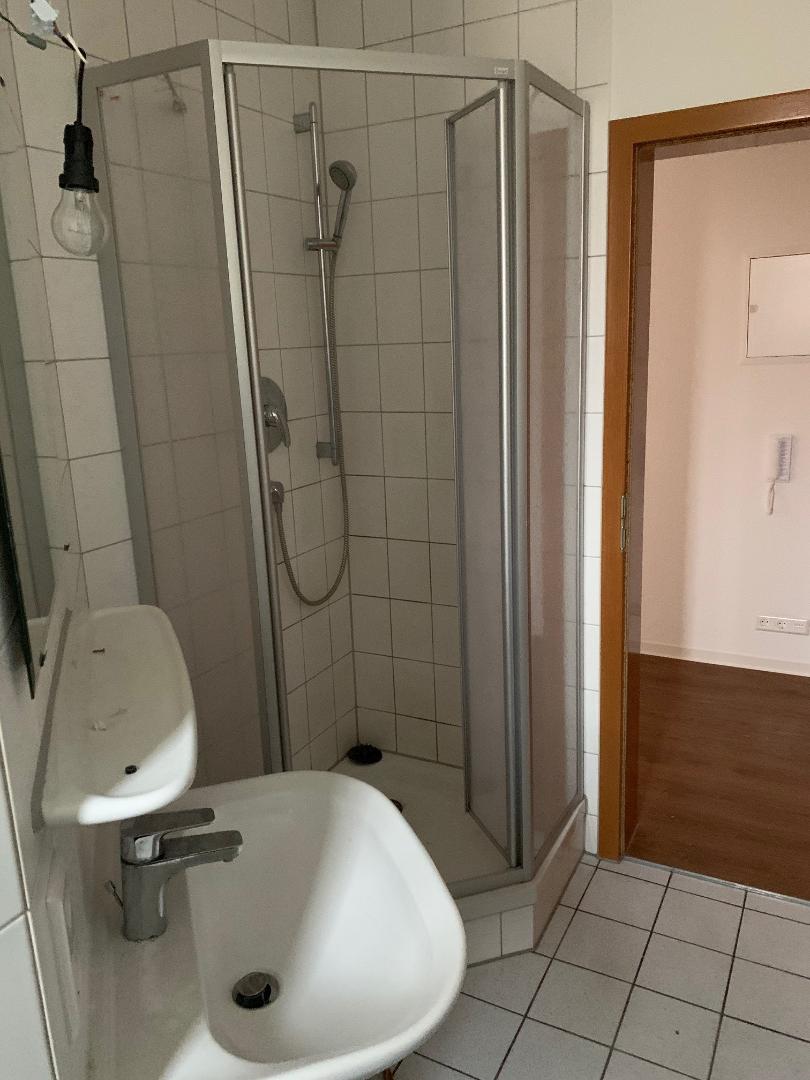 Großzügige 3-Zimmer-Wohnung mitten im Zentrum! - Photo 2